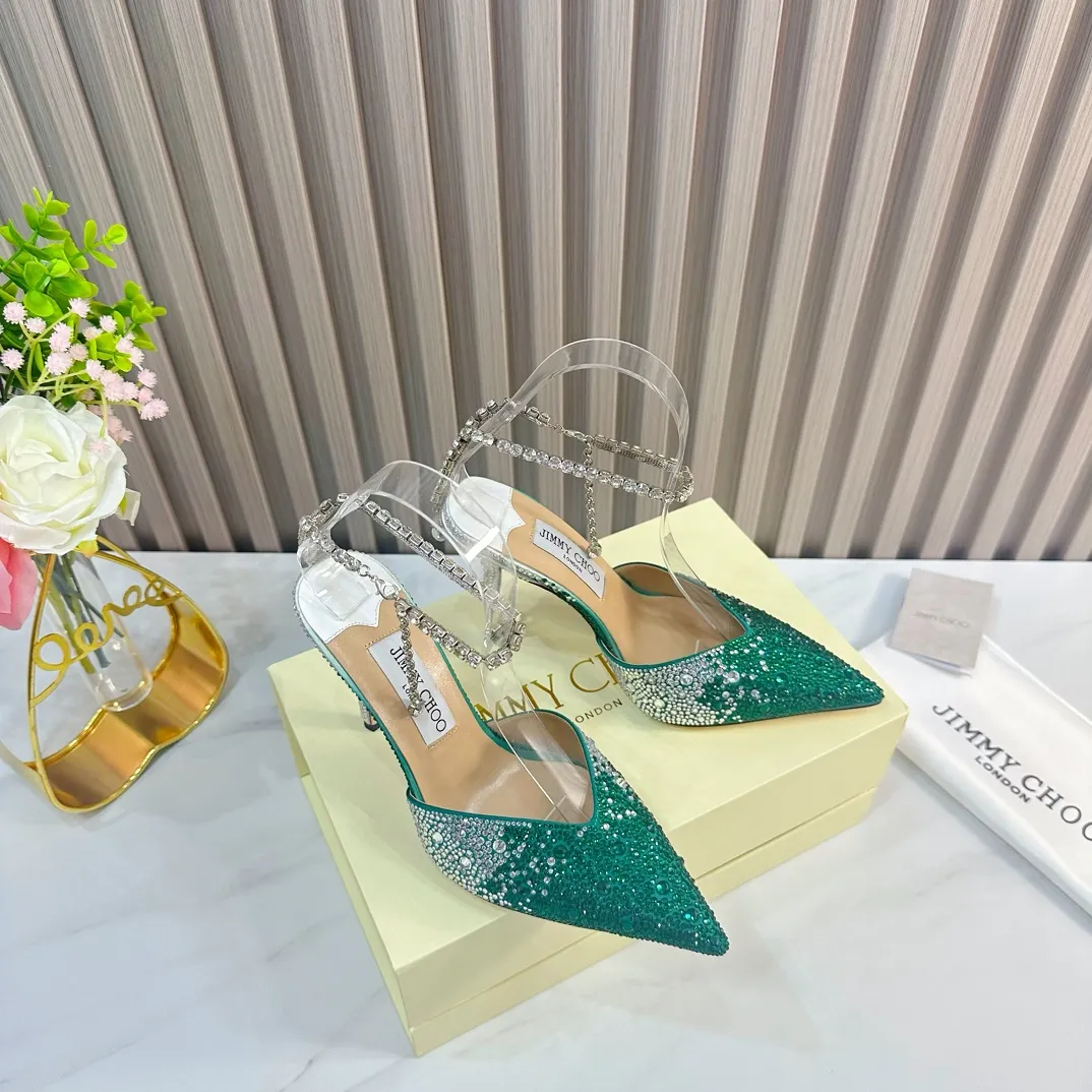 👟👟Ex-factory price 720👟👟 JIMMY CHOO (Jimmy CHOO) 💝💝💝 is a very comprehensive and noble fashion lifestyle brand. It has a series of women's high-heeled, medium-heeled, flat-heeled sandals with the same strap from major fashion bloggers and celebrities in Hong Kong and the United States.  The Australian pointed toe, round toe and square toe series are simply beautiful. Fall in love with elegance and playful sense of the future. Just by looking at them, you want to own them immediately, but you can really think about a pair of exquisite high heels~~~~~~~~~~~~~~~~~ 💝This series is specially designed for extraordinary and indifferent ladies, thus creating a unique overall effect, Jimmy Choo Design products that inspire women to move forward and show their charm💝💝💝 1⃣️Material: Imported silk hot diamond 2⃣️Inner: Imported Italian lambskin, super soft and delicate 3⃣️Outsole: Imported Italian original original color genuine leather outsole Heel height 10.cm (8.5/6.5cm can be made) 4⃣️Code number: 35-39 (34.40.41.42 customized)